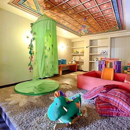 Hotel Mantania Tower 3*