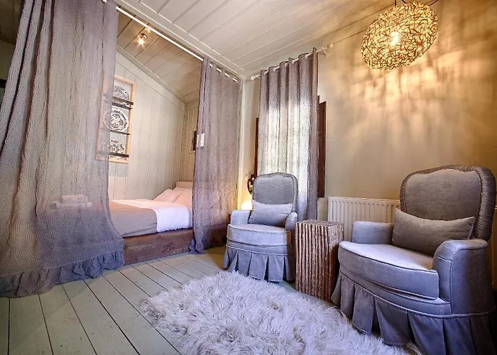 Mantania Tower Hotel 3*