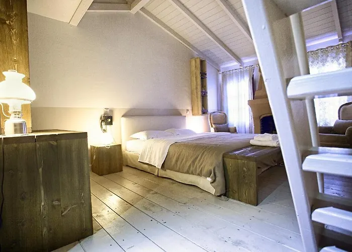 Mantania Tower 칼람파카